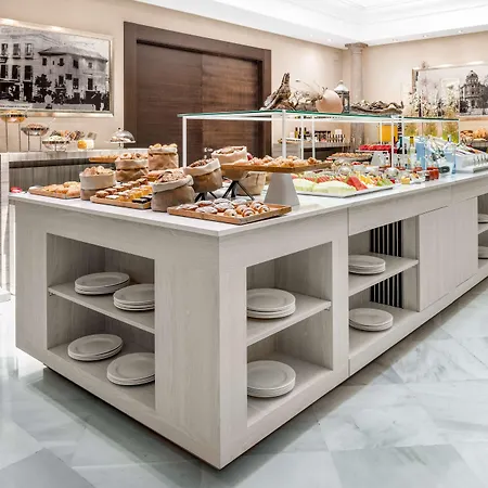 Nh Collection Victoria Hotel 4*