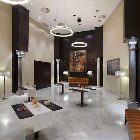 Hotel Nh Collection Victoria 4*
