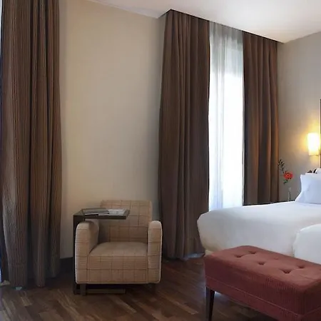 Hotel Nh Collection Victoria Granada